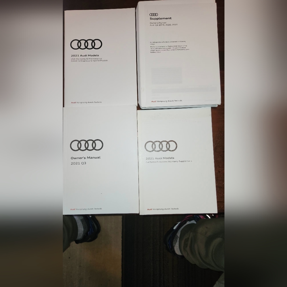 OWNERS MANUAL FOR THE 2021 AUDI Q3, GAS AND HYBRID MODELS. CALIFORNIA EMMISIONS.